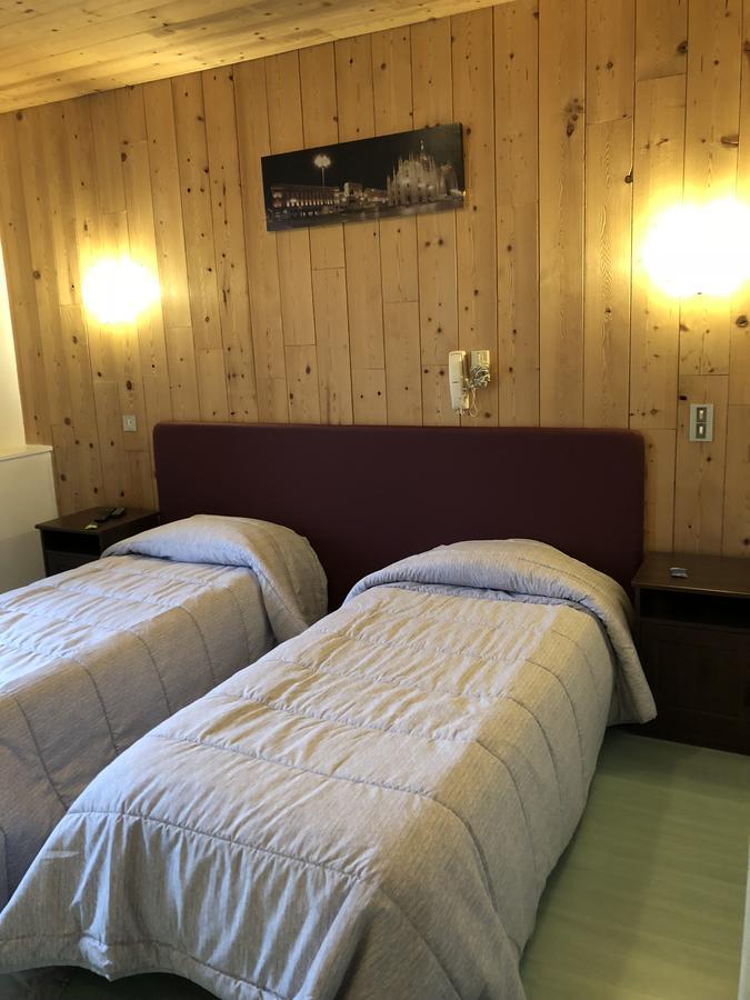 Hotel De Paris Briancon  Exterior photo